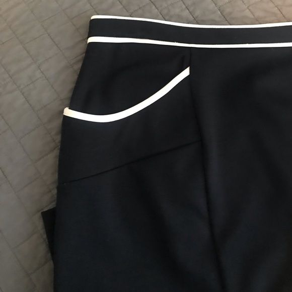 Banana Republic skirt - Picture 3 of 5